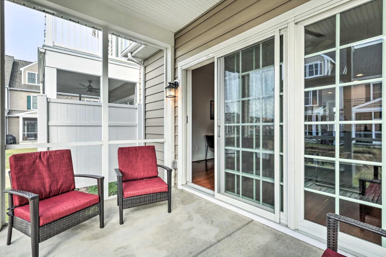 Rehoboth Beach Townhome With Porch And Pool Access Exterior photo